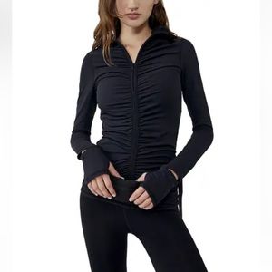 NWT FREE PEOPLE Movement Wonderland 1/4 Zip pullover